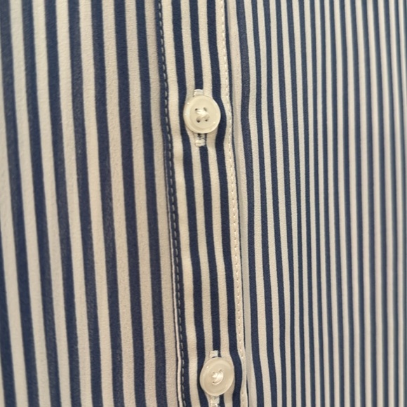 NWT Striped button down Sz Small - Picture 4 of 10